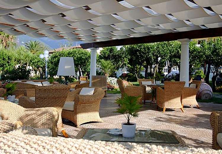 Vacanza a Castellammare di Stabia in Hotel a 4*