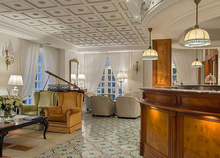 Vacanza a Castellammare di Stabia in Hotel a 4*