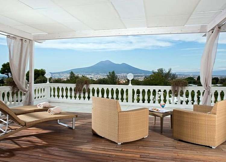 Vacanza a Castellammare di Stabia in Hotel a 4*