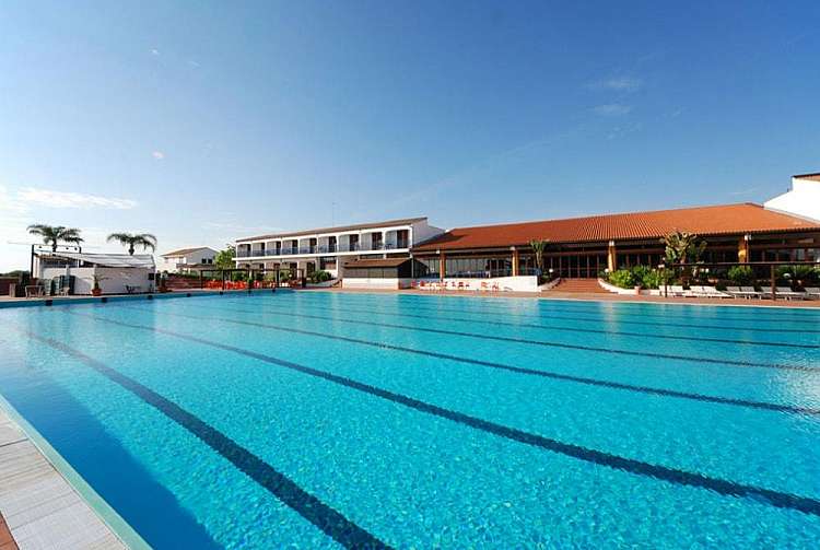 Puglia_Carovigno_Hotel Club Santa Sabina
