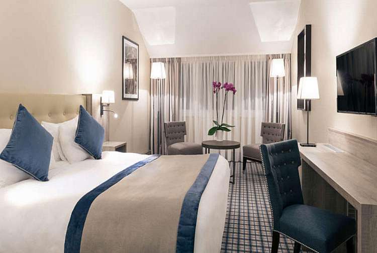 Camera Hotel Mercure Luxembourg Kikuoka Golf & Spa