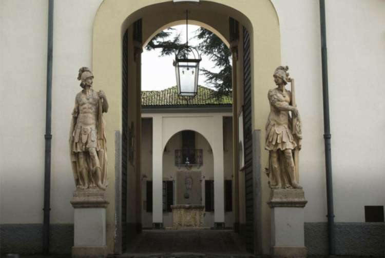 Ingresso Villa