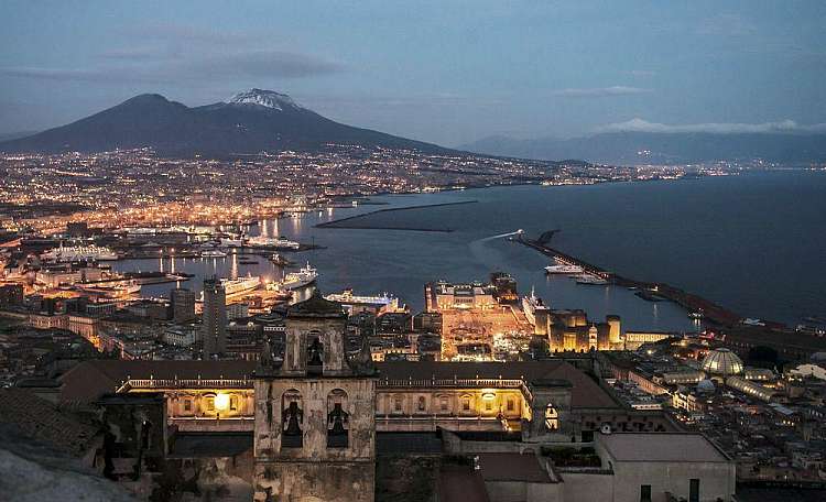 Weekend a Napoli: una fuga indimenticabile nella città dei presepi