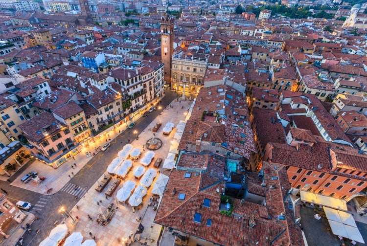 Piazza delle Erbe 