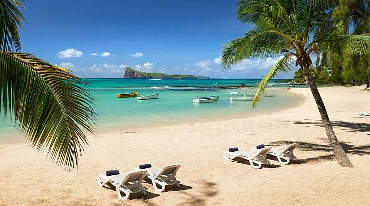 La spiaggia del resort