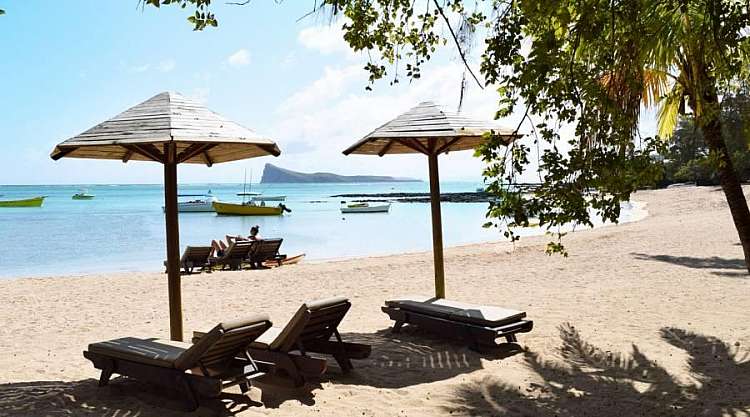 La spiaggia del resort