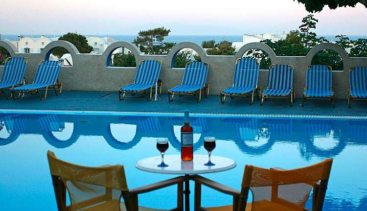 Santorini - La tua vacanza in prezzo promo a partire da 669 euro