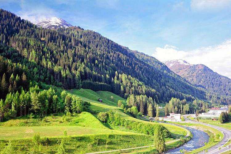 Estate 2019 in Austria: scopri St. Anton - bimbi gratis fino a 10 anni