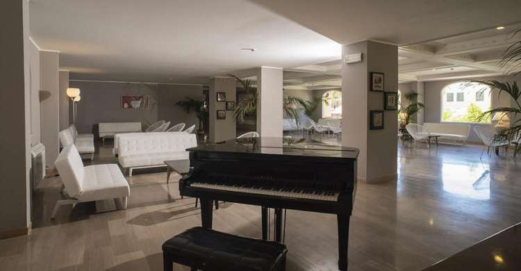 Hopps Hotel ****