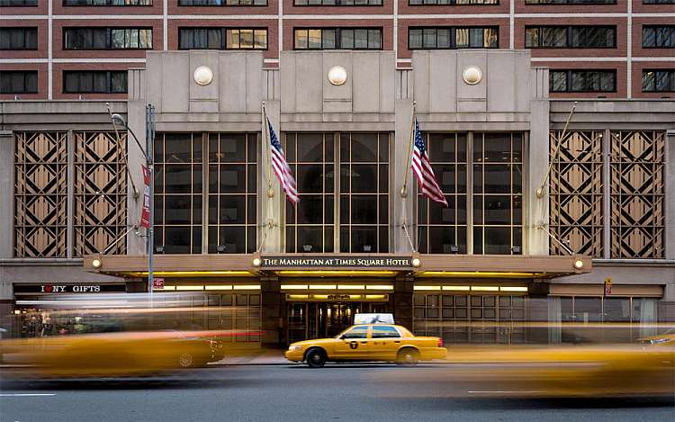 Grattacieli e spiagge bianche tra New York e Grand Bahama
