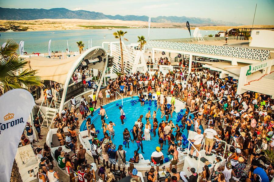 NOVALJA (Croazia) la nuova Ibiza: bus+7 notti in appart. da 199 € p.p