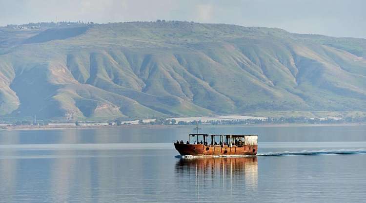 Barca sul lago di Tiberiade