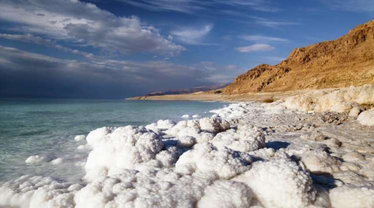 Il Mar Morto e le sue formazioni saline