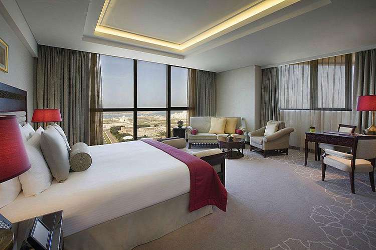 Bab Al Qasr di Abu Dhabi: 5 notti + voli e trasferimenti da soli 900€