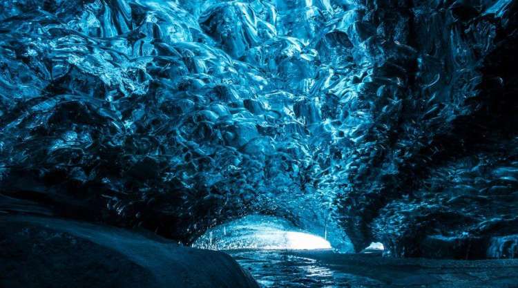 grotta di ghiaccio