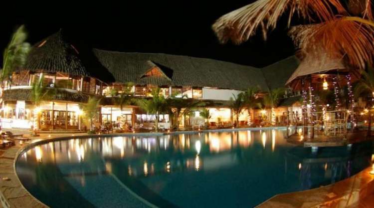 Notte in piscina