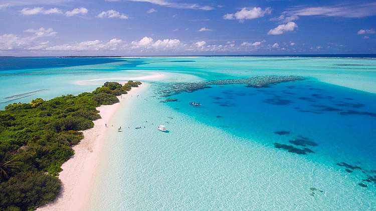 India; Esperienza in Ashram a Putthaparti e Mare alla Maldive A