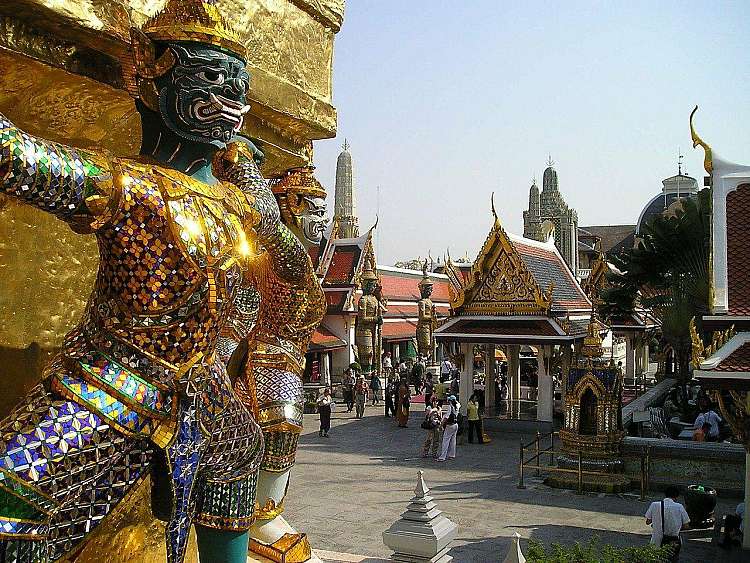 Viaggio combinato Bangkok + Bali 13 giorni e 10 notti in Hotel 4*