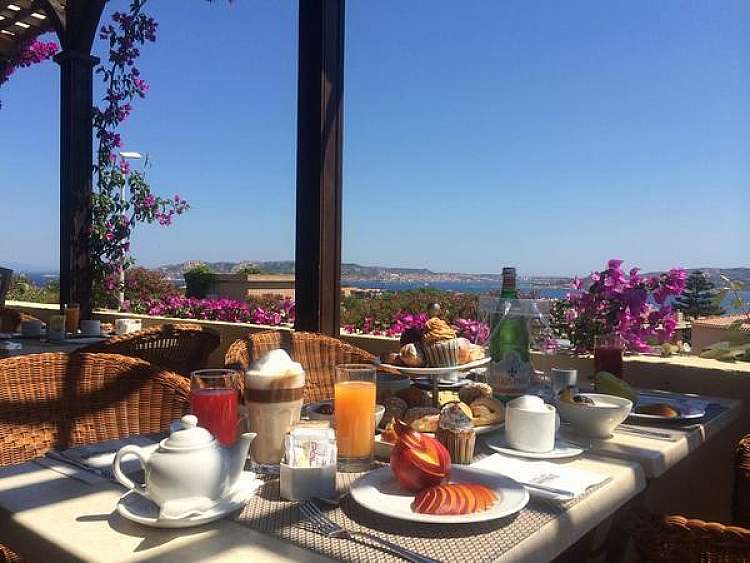 Estate Magica 2020 in Sardegna: Hotel Palau **** a partire da 375 €