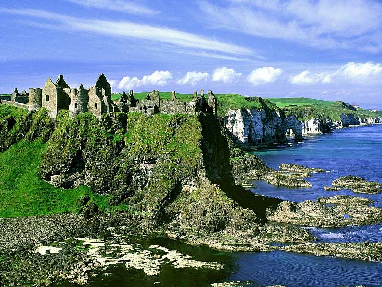 Tour dell'Irlanda del Nord e Donegal con auto a noleggio (fly & drive)
