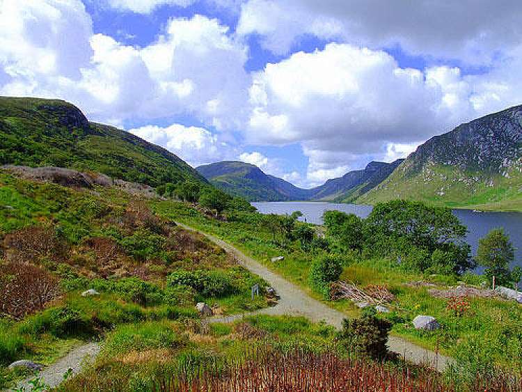 Tour dell'Irlanda del Nord e Donegal con auto a noleggio (fly & drive)