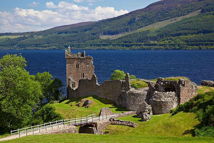Tour sulle orme dei clan scozzesi in auto (fly & drive)