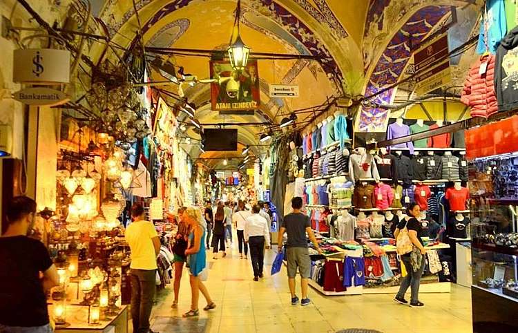 Tour classico di Istanbul, la città tra Oriente e Occidente