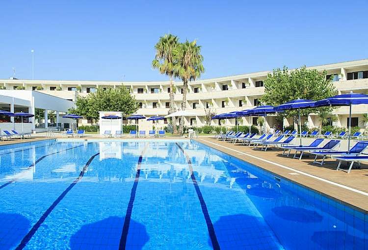 Puglia Estate 2020: Villaggio Bravo Daniela a soli 1040 €