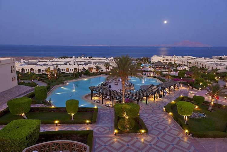 8 giorni e 7 notti nello Charmillion Swan Club di Sharm El Sheikh