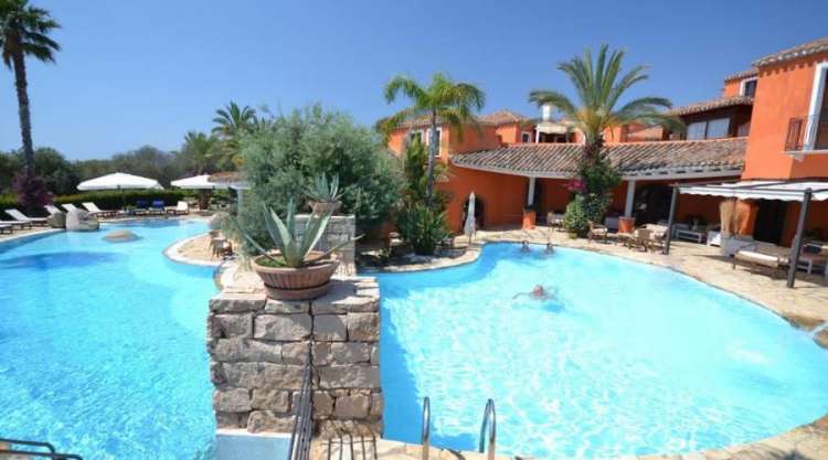 Piscina