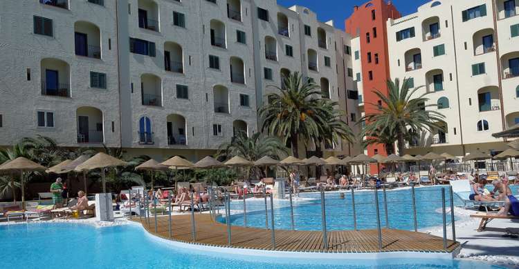 doppia piscina Hopps Hotel