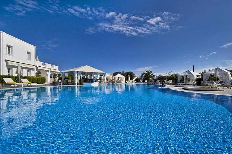 Grecia Santorini Estate 2020 da soli 719 € in Mezza Pensione