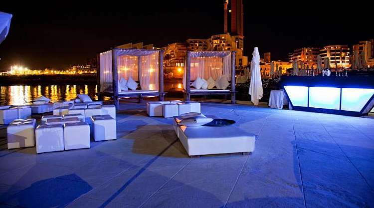 Relax by night