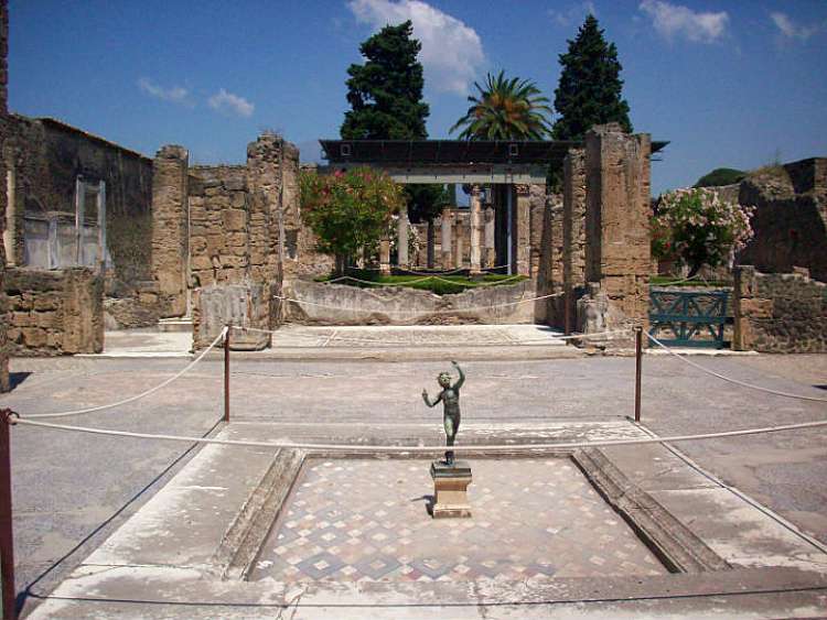 Tour classico di Napoli e del sito archeologico di Pompei