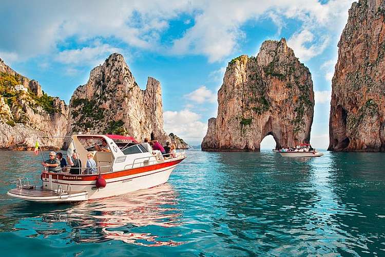 Tour classico di Napoli e Capri, la perla del Mediterraneo