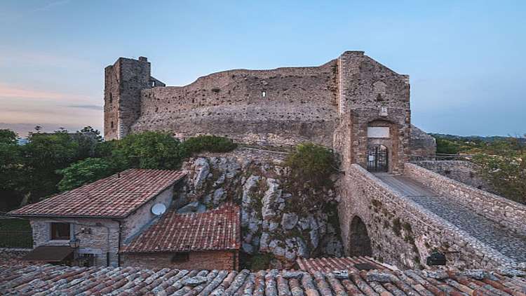 CASTEL SAN PIETRO ROMANO, STORIA E TRADIZIONI DELLA CAMPAGNA ROMANA