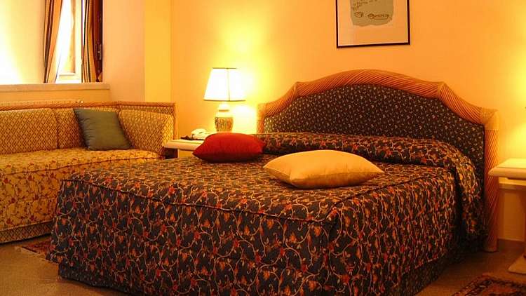 SOGGIORNO NELL'INCANTEVOLE BORGO DI ERICE CON TOUR IN BARCA