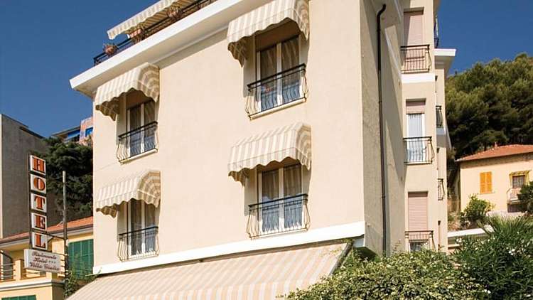 IL BORGO MARINARO DI LAIGUEGLIA TRA MARE, GUSTO E NATURA