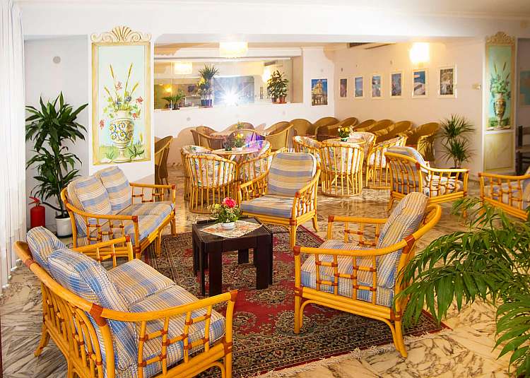 Hotel NK **** soggiorno mare Giardini Naxos Sicilia Estate 2020