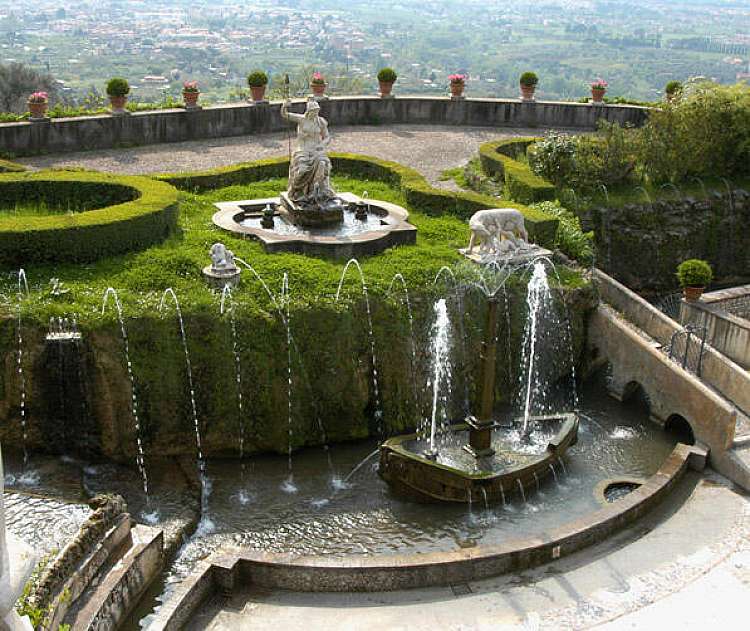 Da € 230 -Visita il Lazio e i suoi giardini - 5 notti - hotel 4****