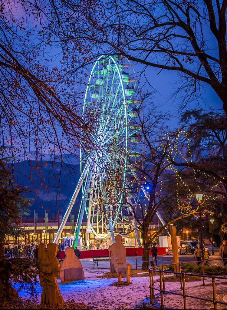 Ruota panoramica nei mercatini di Trento