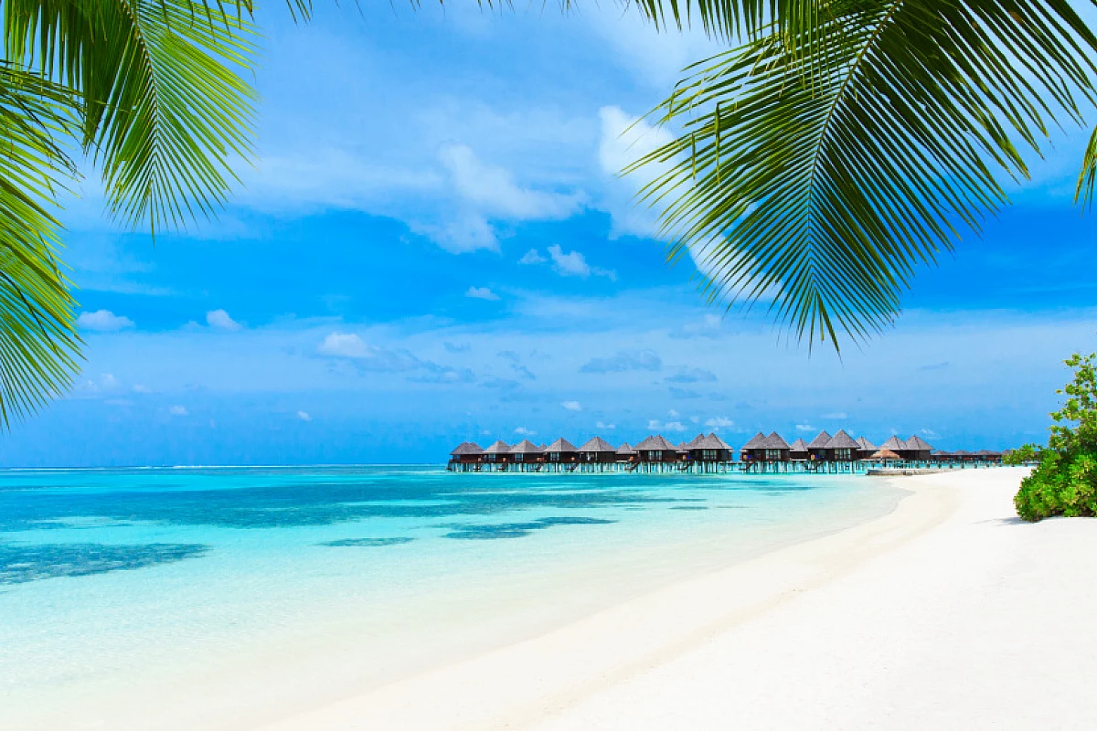Capodanno alle Maldive, 10 giorni, volo e hotel a 2350 euro