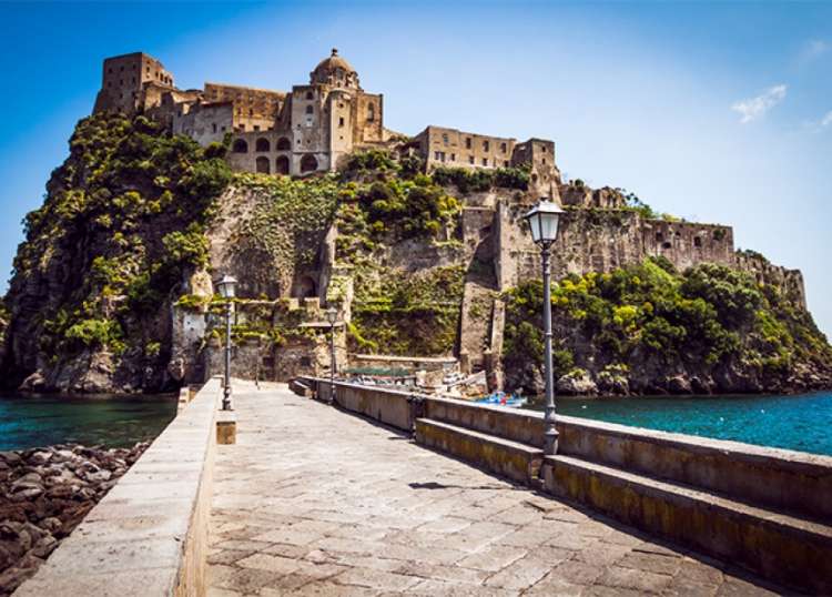 Hotel Miramare e Castello, parti per Ischia con uno sconto fino al 37%