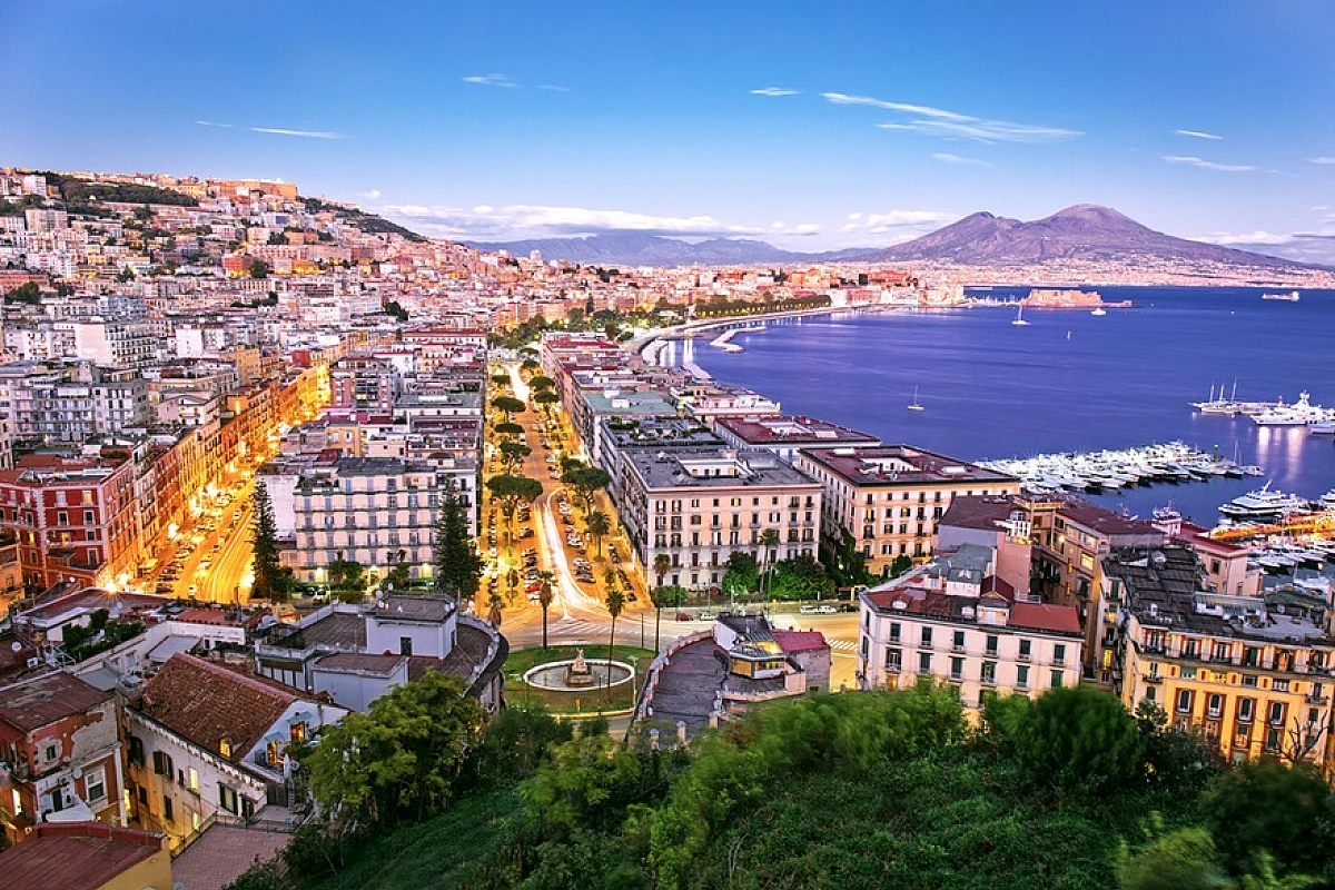 Vacanza a Napoli con sconto fino al 57%