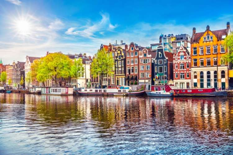 Vacanza ad Amsterdam con sconto fino al 30% Vacanza ad Amsterdam con sconto fino al 30%