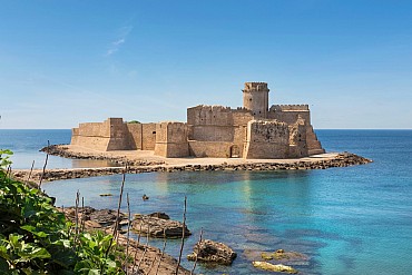 Baia dei Gigli Hotel Club a Capo Rizzuto da 590 euro a camera all inclusive