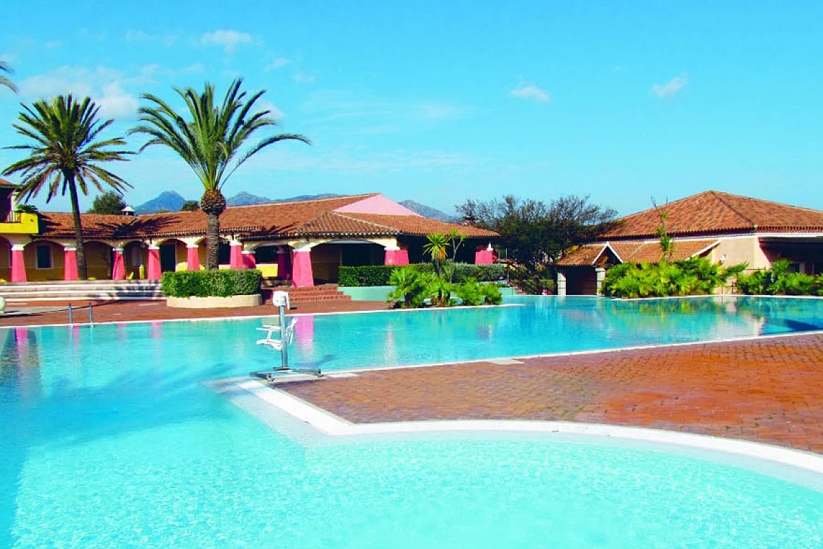Vacanza in Sardegna nel Th Liscia Eldi Resort a San Teodoro da 579 euro