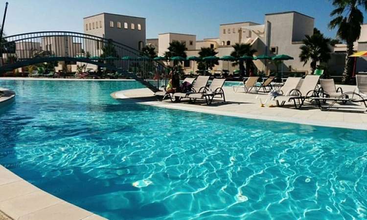 Estate al Villaggio Club la Brunese di Torre dell'Orso da 299 euro