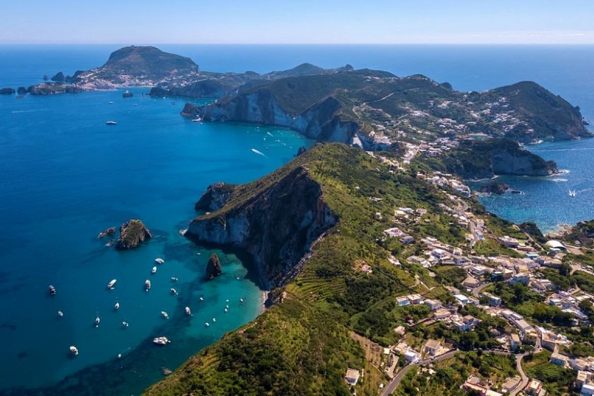 Tour Guidato Riviera di Ulisse e Isola di Ponza, 4 giorni/ 3 notti