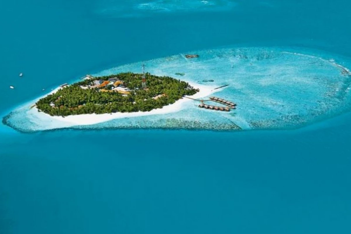 Parti per le Maldive: al Fihalhohi Island Resort per una settimana!